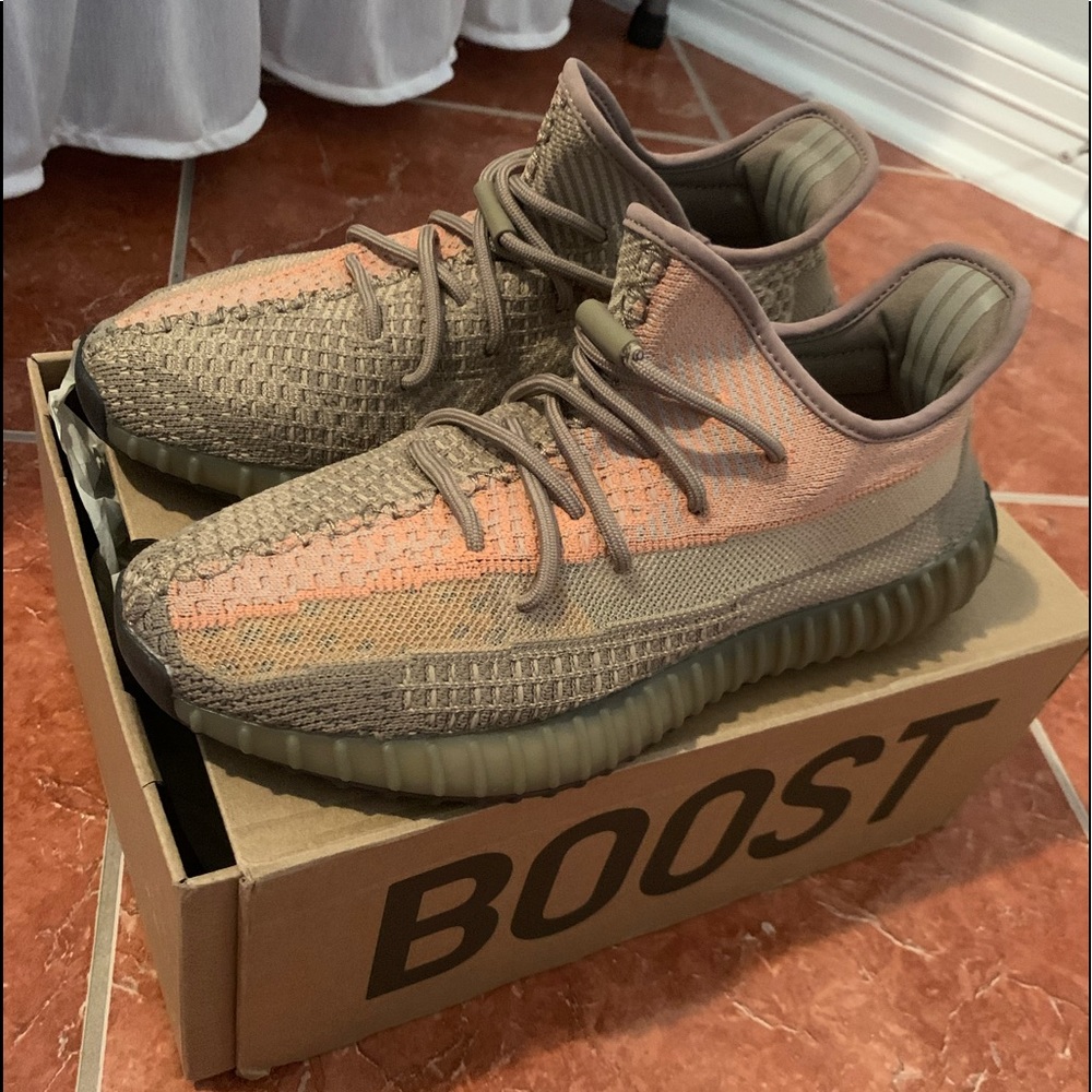 Yeezy 350 v2 ‘Sand Taupe’